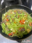 泡椒牛肉丝怎么炒