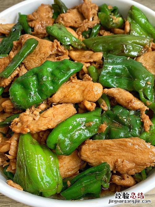 鸡胸脯肉炒辣椒怎么烧
