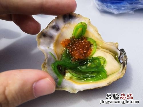 生吃生蚝嚼还是吞