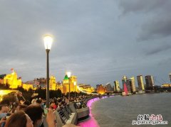 对灯光秀美景的描述