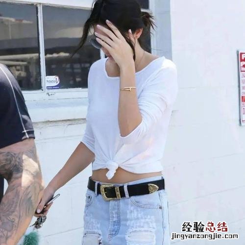 怎么用皮筋绑T恤