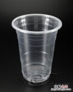 塑料杯上的标签粘胶怎么去除