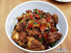 鸡肉怎么炒不粘锅