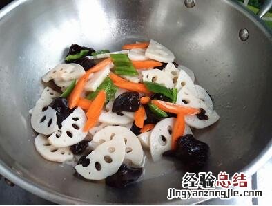 木耳炒藕片怎么做好吃