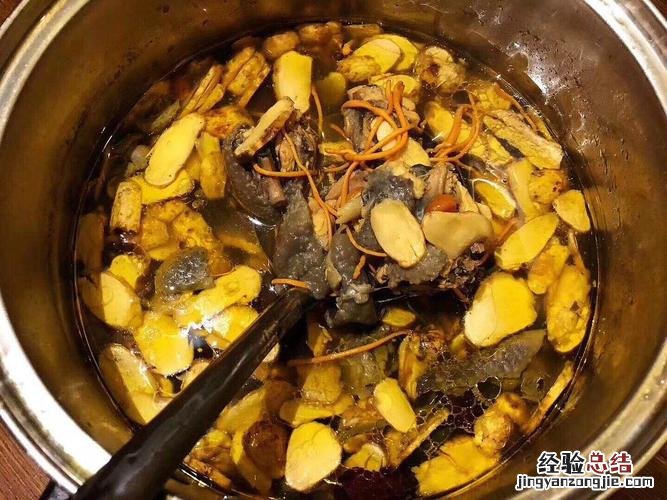 煲鸡汤选用什么鸡比较好