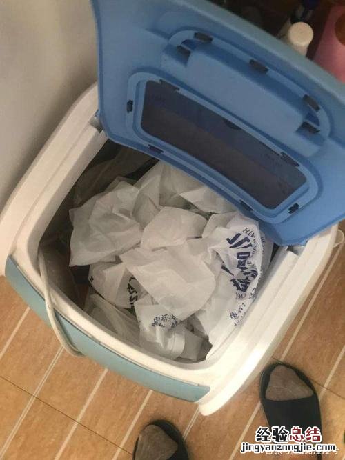 棉衣上面有油渍怎么去除
