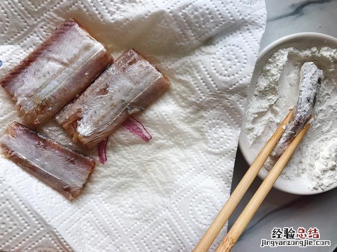 带鱼背上需要剪开洗吗
