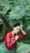 物是人非下一句怎么接