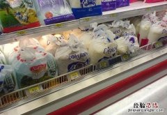 塑料袋装牛奶可以用热水烫吗