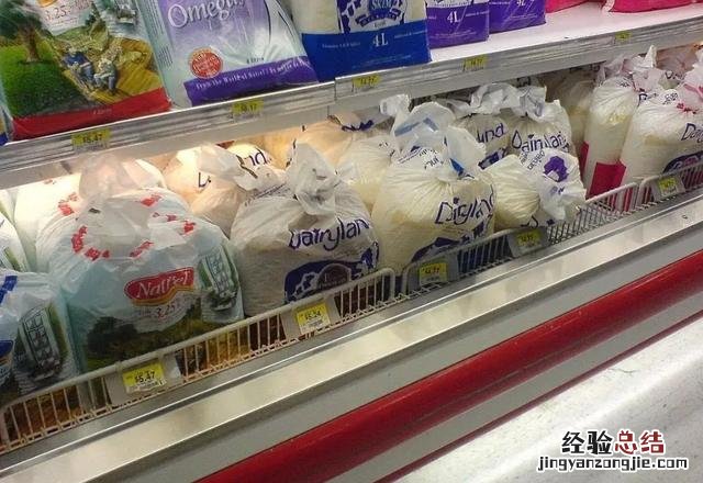塑料袋装牛奶可以用热水烫吗