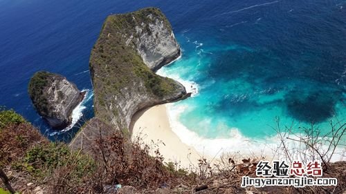 海中断崖的形成原因