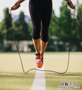 原地高抬腿怎么计数