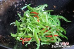 辣椒炒肉丝怎么炒才好吃