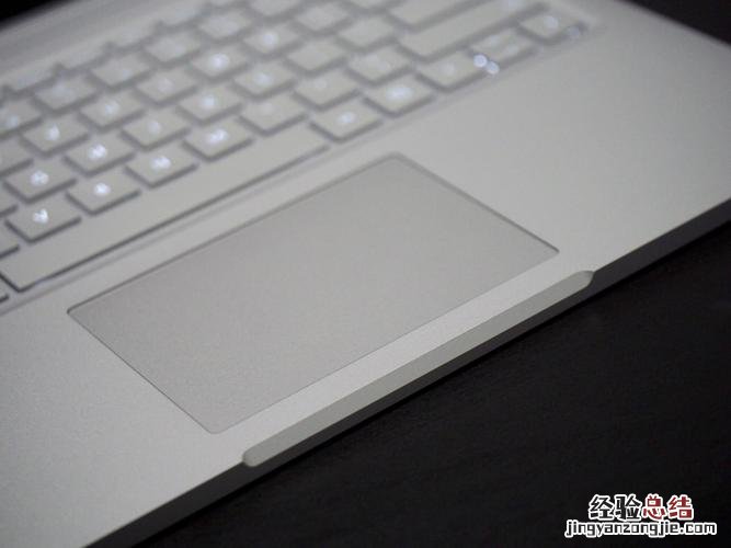 如何禁用笔记本键盘触摸板