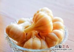 糖醋蒜放花椒大料吗