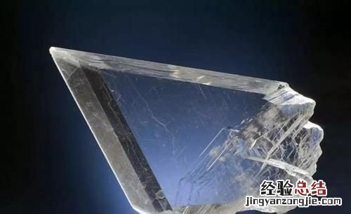 战国墓葬里发现了现代玻璃杯是怎么回事