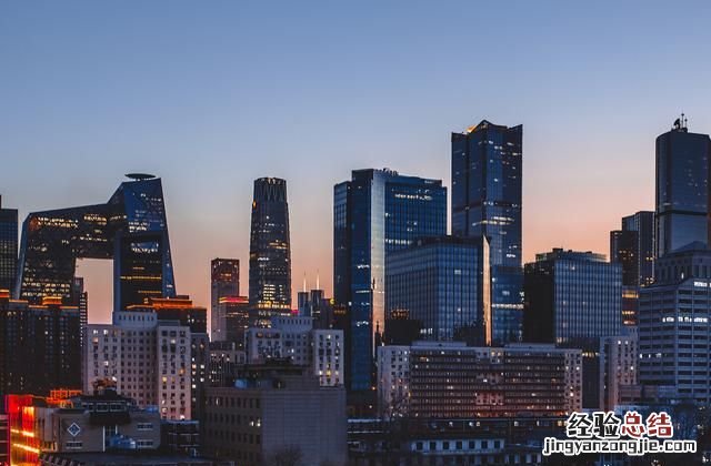 左晖到底是哪里人,左晖到底是谁,为什么网上全是他的名字