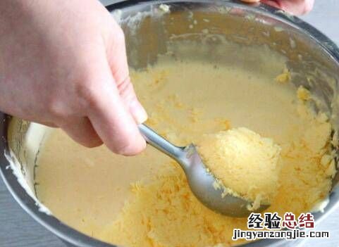 冰淇淋怎么做，冰淇淋粉在没有冰机的情况怎样做成冰淇淋？