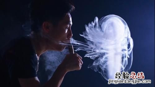 怎样吐出烟圈