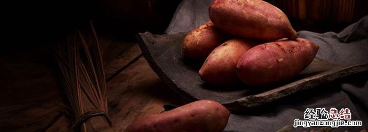 白薯是什么，土豆和红薯是两种什么的农作物？