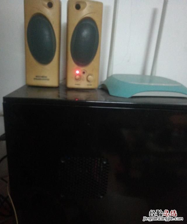 如何消除音响的电流声