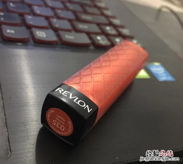 化妆需要哪些化妆品，化妆至少需要哪些化妆品