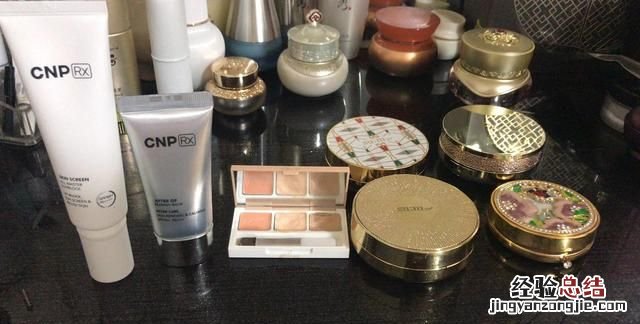 化妆需要哪些化妆品，化妆至少需要哪些化妆品