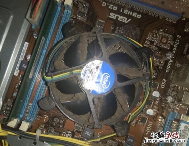 电脑主机会响是什么原因