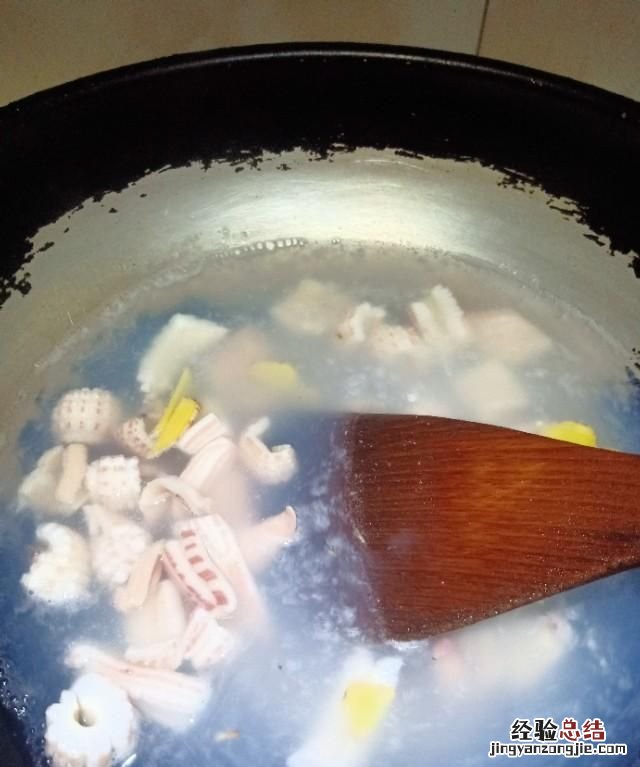鱿鱼怎样切片教程 鱿鱼怎样切才会卷起来