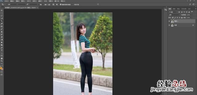 如何用ps快速换背景,ps人像换背景图方法