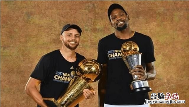 kd加盟勇士时多大 kd受伤前是怎么打球的