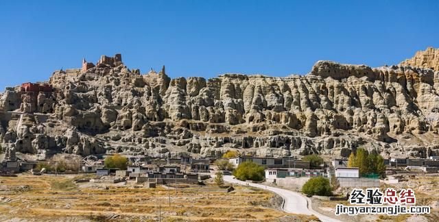 有西藏阿里地区的旅游风景介绍吗