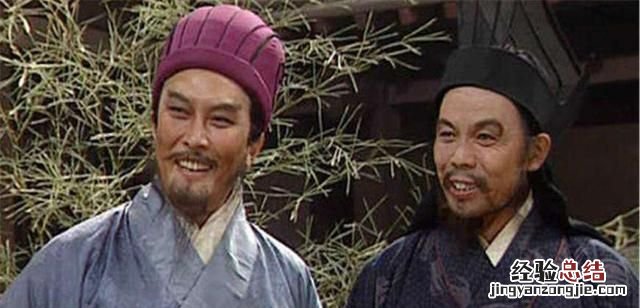 《三国演义》时都说得卧龙凤雏者得天下,那曹操曹孟德只得一司马懿却能安下,怎讲