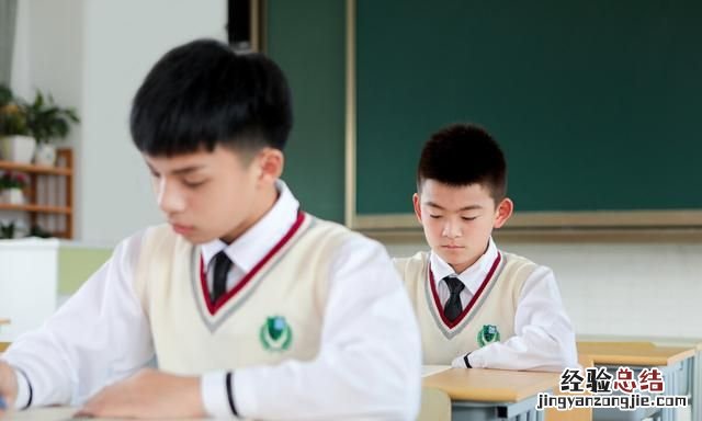 本人高三，每天睡觉之前在猿题库上刷题，坚持了半年，现在一直没进步了，之前有，现在继续还有意义吗