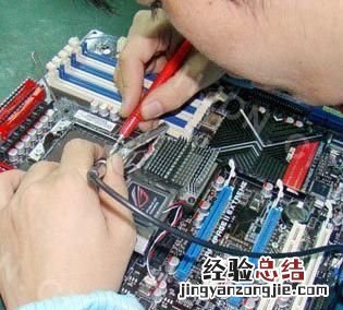 电脑开机反复重启是什么原因,电脑一开机就蓝屏反复重启怎么办