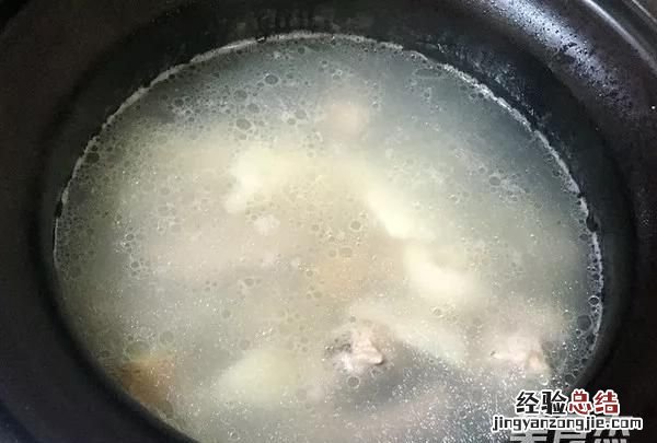 排骨汤要炖多久，排骨汤要煮多长时间为宜