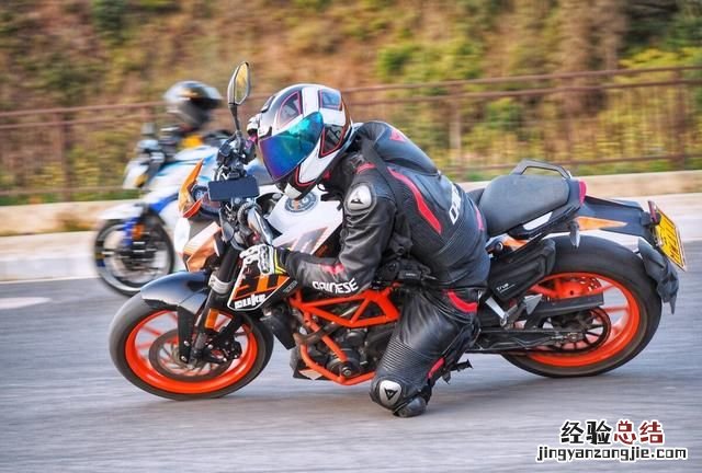 摩托车到底能不能上高速公路,安徽摩托车可以上高速吗