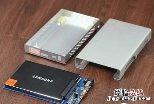 如何把固态硬盘做成u盘,怎么用u盘给固态硬盘装系统