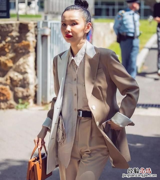 内搭怎样穿才显气质好看,西装内搭女新款气质