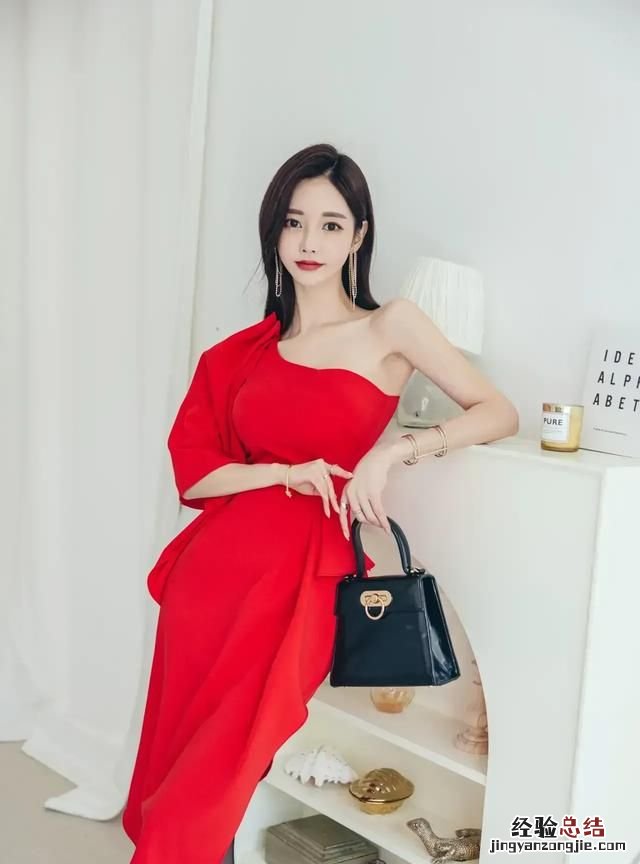 内搭怎样穿才显气质好看,西装内搭女新款气质