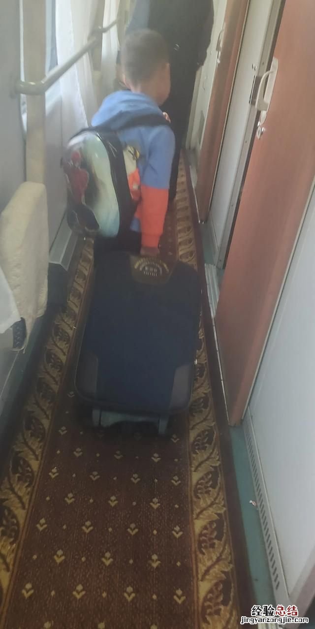 有全职妈妈带娃可以做的工作吗