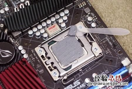 电脑主机一启一停什么原因 电脑主机一起一停是什么原因