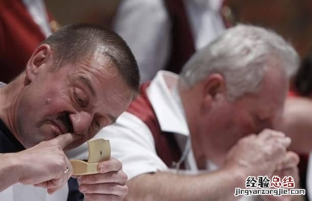 古代的人为什么喜欢闻鼻烟,古代人闻鼻烟是什么原因