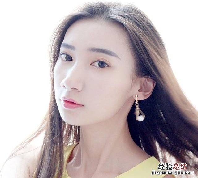 如何能简单几步化出韩式妆容呢,新手如何化出精致好看的妆容