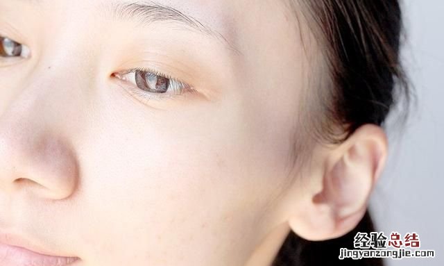 如何能简单几步化出韩式妆容呢,新手如何化出精致好看的妆容