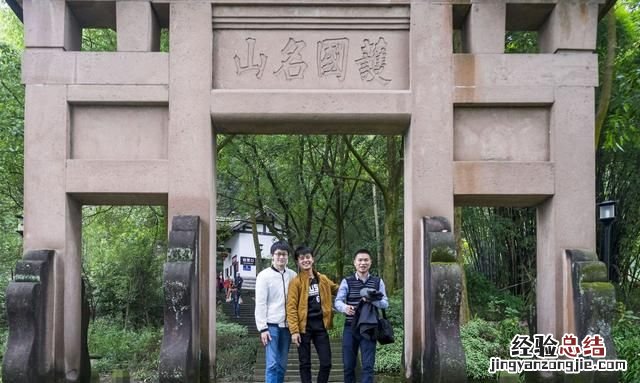 怎么用ps做年代感旧照片的效果