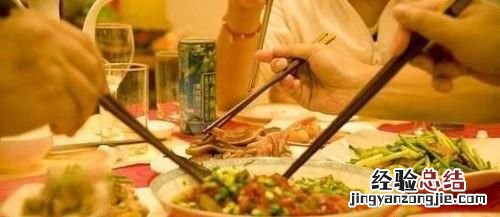 和领导吃饭该怎么安排