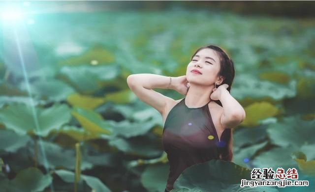 如何让拍出的照片没有光线的变化 光线不好拍出来的照片怎么修图