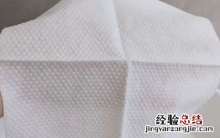 云柔巾和棉柔巾的区别,云柔巾棉柔巾和湿纸巾的区别