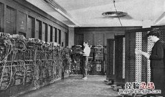 世界第一台电脑是几几年发明的 是谁发明了世界上的第一台电脑